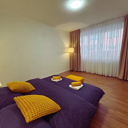 Apartment Velky Luxusni Se Dvema Loznicemi V Centru Pardubic - Wifi, Netflix Pardubice
